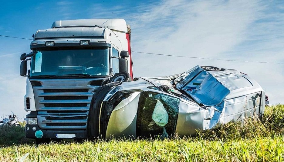 Why You Should hire a truck accident lawyer in Utah After a Serious Collision