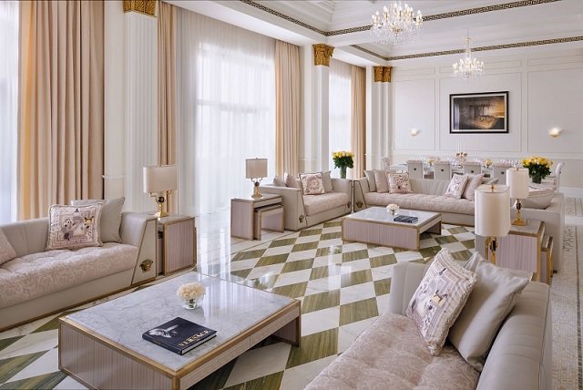 Suite Stay Dubai Luxury Rise, Experience Iconic Elegance at Palazzo Versace